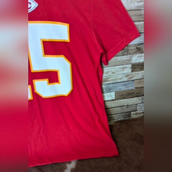 New From Arrowhead Stadium Apparel Store KC Chiefs Nike Mahomes 15 Red Tee - Picture 16 of 16